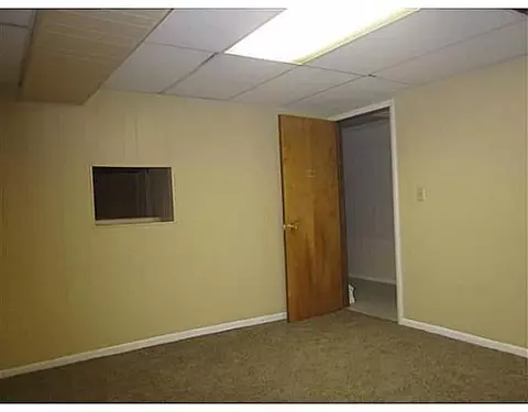 4406 Burchill, Springfield, OH 45503 photo 11