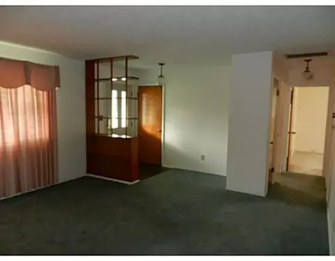 2066 Prospect Cir, Springfield, OH 45503 photo 7