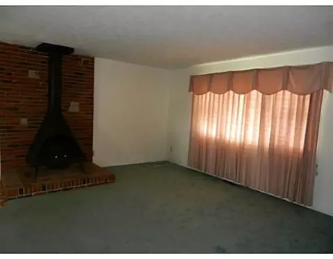 2066 Prospect Cir, Springfield, OH 45503 photo 6