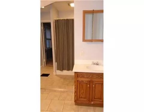 102 E Bennett, Sidney, OH 45365 photo 14