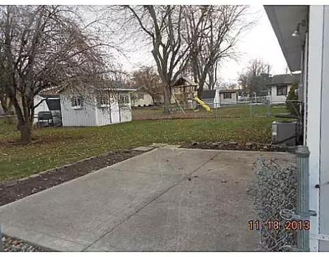 1014 Hawthorne St, Celina, OH 45822 photo 4