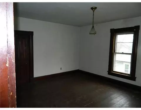 1821 W High St, Springfield, OH 45506 photo 5