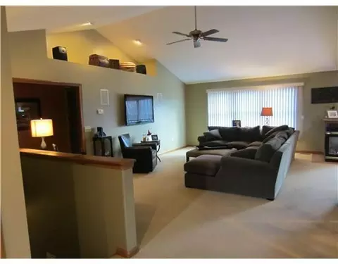 209 Diamond, Anna, OH 45302 photo 5