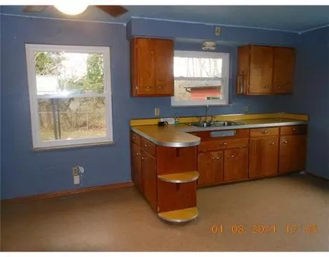 1244 Shrine, Springfield, OH 45504 photo 3