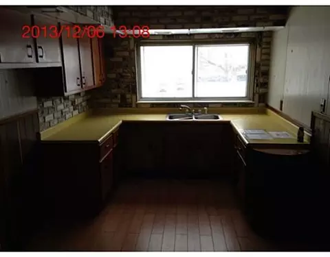 2224 Iroquois St, Springfield, OH 45506 photo 6