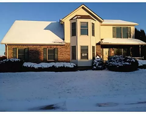 35 Fox Harbor Dr, Troy, OH 45373 photo 2