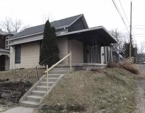 402 N Bell Ave, Springfield, OH 45504 photo 1