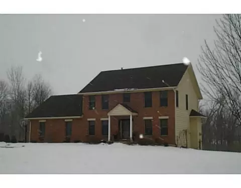 3034 Goldfinch, Springfield, OH 45502 photo 1