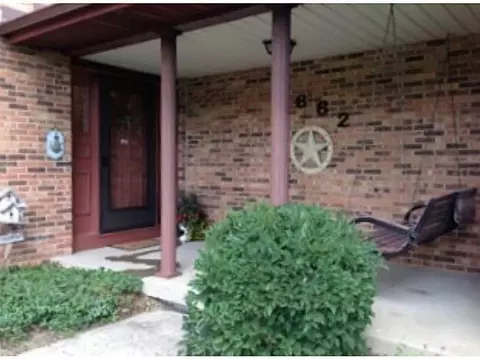 662 Oneida Dr, Springfield, OH 45502 photo 2