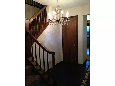 662 Oneida Dr, Springfield, OH 45502 photo 3