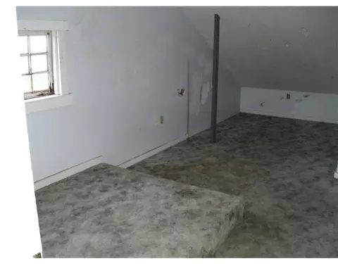 563 E Mc Creight, Springfield, OH 45503 photo 5
