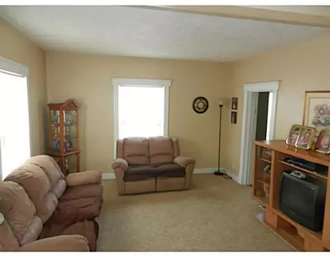 1032 Burt, Springfield, OH 45505 photo 2
