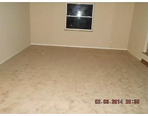 100 Eton Ct, Springfield, OH 45503 photo 2