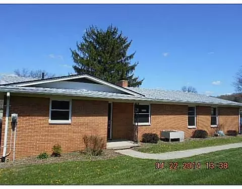100 Eton Ct, Springfield, OH 45503 photo 1