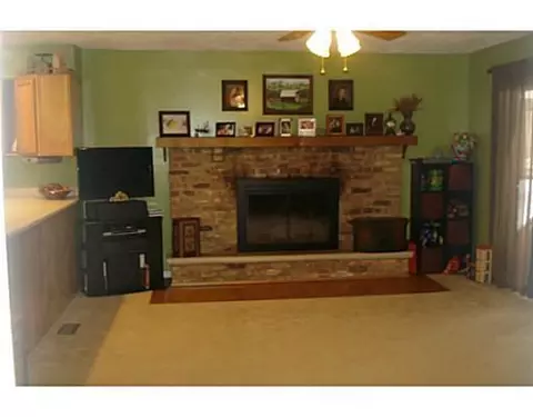 724 E Possum, Springfield, OH 45502 photo 19