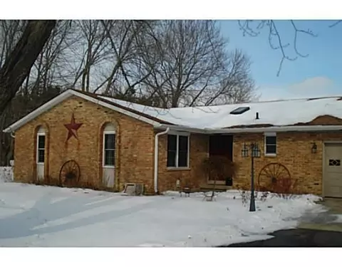 724 E Possum, Springfield, OH 45502 photo 2