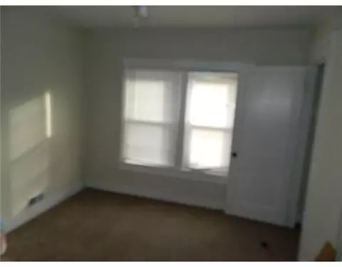 801 E Cecil St, Springfield, OH 45505 photo 2
