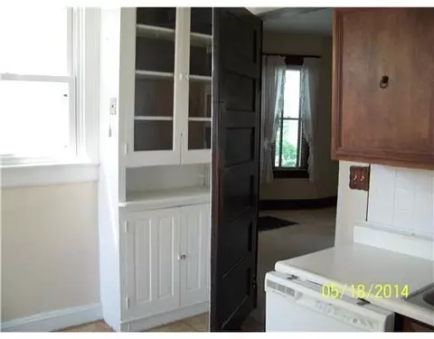 266 S Douglas Ave, Springfield, OH 45505 photo 9