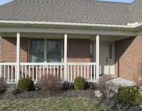 266 Hampton Tr, Springfield, OH 45502 photo 2
