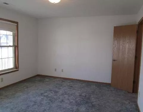 266 Hampton Tr, Springfield, OH 45502 photo 11