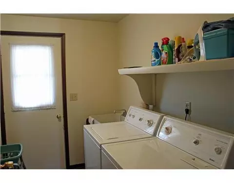 2915 Malibu, Springfield, OH 45503 photo 12