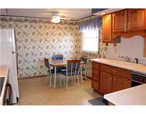 2915 Malibu, Springfield, OH 45503 photo 6