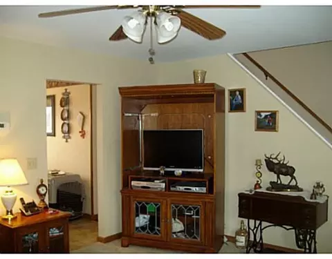 1042 Hemlock St, Celina, OH 45822 photo 5