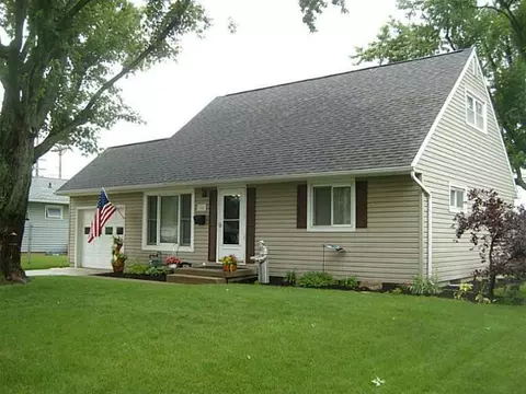 1042 Hemlock St, Celina, OH 45822 photo 1