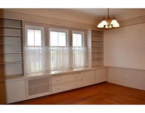 305 E Madison Ave, Springfield, OH 45503 photo 11