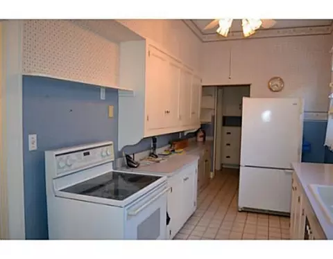 305 E Madison Ave, Springfield, OH 45503 photo 9