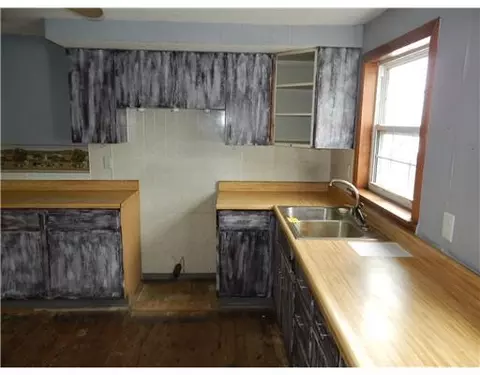 5185 Kerns, Springfield, OH 45502 photo 3