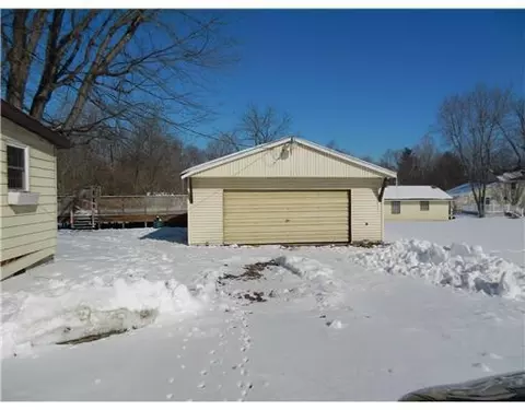 613 Old Ml, Springfield, OH 45506 photo 2