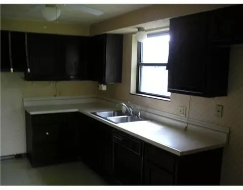 2067 Simon Ct, Springfield, OH 45503 photo 3