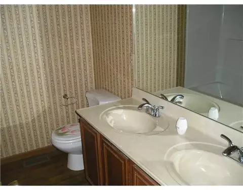 3976 Delmar Cir, Springfield, OH 45503 photo 5