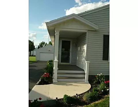 314 E State St, Botkins, OH 45306 photo 6