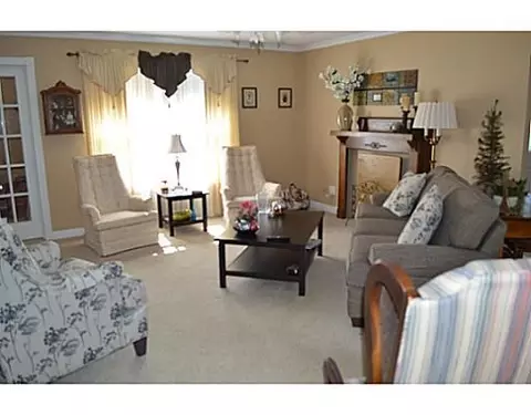 314 E State St, Botkins, OH 45306 photo 5