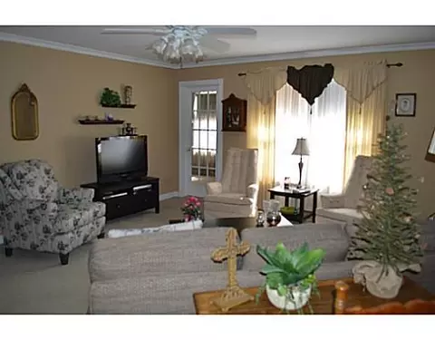 314 E State St, Botkins, OH 45306 photo 4