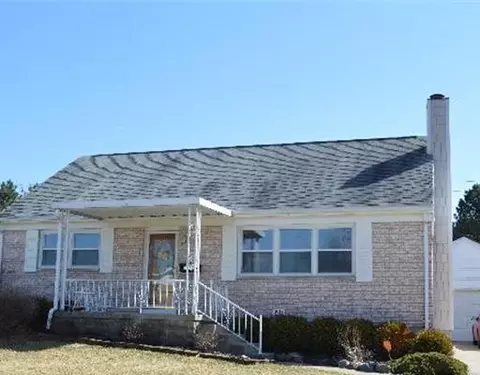 1915 Elaina Dr, Springfield, OH 45503 photo 1