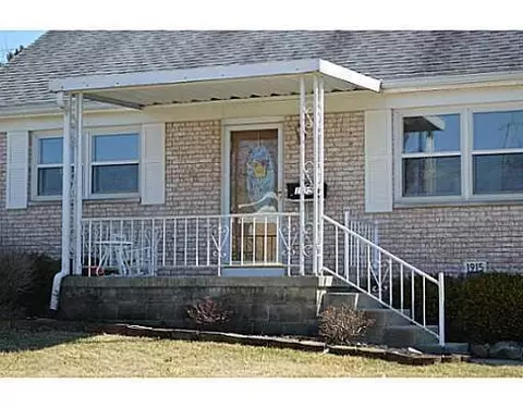 1915 Elaina Dr, Springfield, OH 45503 photo 2