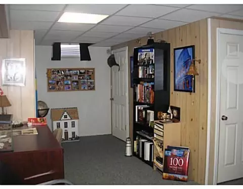 2740 Old Oak, Springfield, OH 45503 photo 21