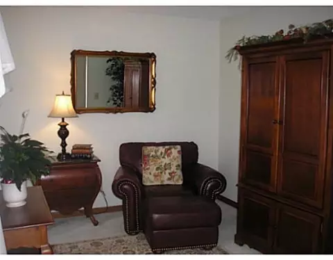 2740 Old Oak, Springfield, OH 45503 photo 6