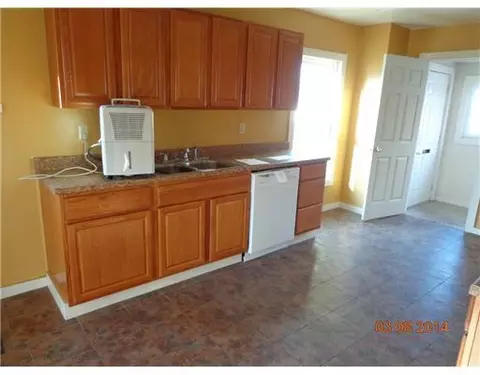 2015 Clifton Ave, Springfield, OH 45505 photo 4