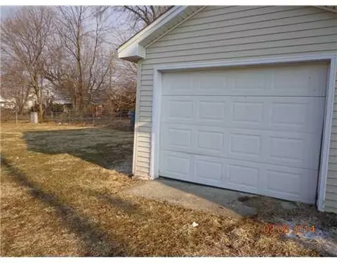 2015 Clifton Ave, Springfield, OH 45505 photo 10