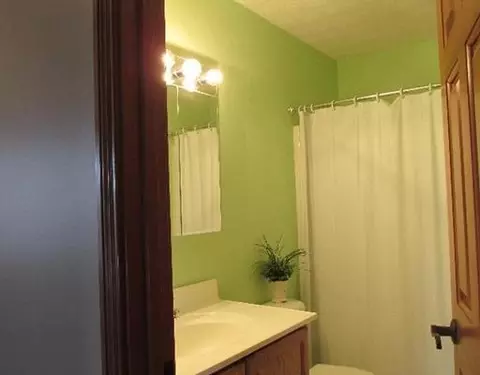 1326 Willow Chase Cr, Springfield, OH 45502 photo 16