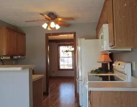 1326 Willow Chase Cr, Springfield, OH 45502 photo 8