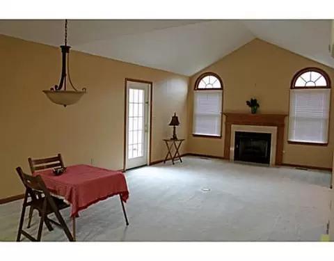 866 Trent Close #..., Springfield, OH 45503 photo 3
