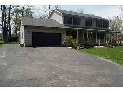 1900 Old Coach Rd, Springfield, OH 45505 photo 1