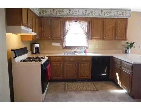 1900 Old Coach Rd, Springfield, OH 45505 photo 12