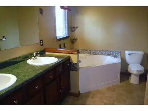1900 Old Coach Rd, Springfield, OH 45505 photo 25