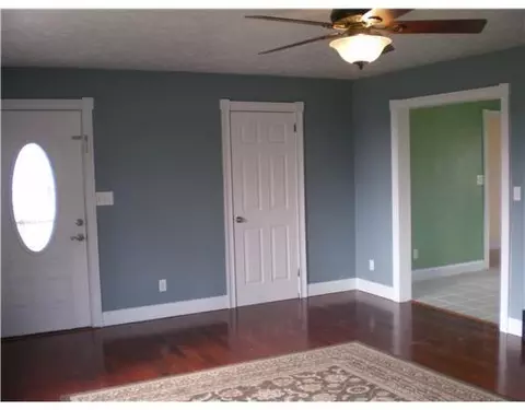 1532 Crest Dr, Springfield, OH 45502 photo 4